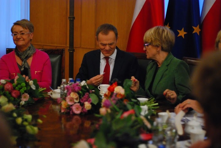 Henryka Bochniarz i Danuta Hubner podczas spotkania z premierem Donaldem Tuskiem, KPRM