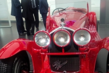 Henryka Bochniarz w muzeum Alfa Romeo w Mediolanie