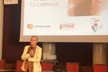 Henryka Bochniarz przemawia podczas konferencji Czas na kobiety